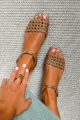 Aitana -  Sandalias de Diseño Calado