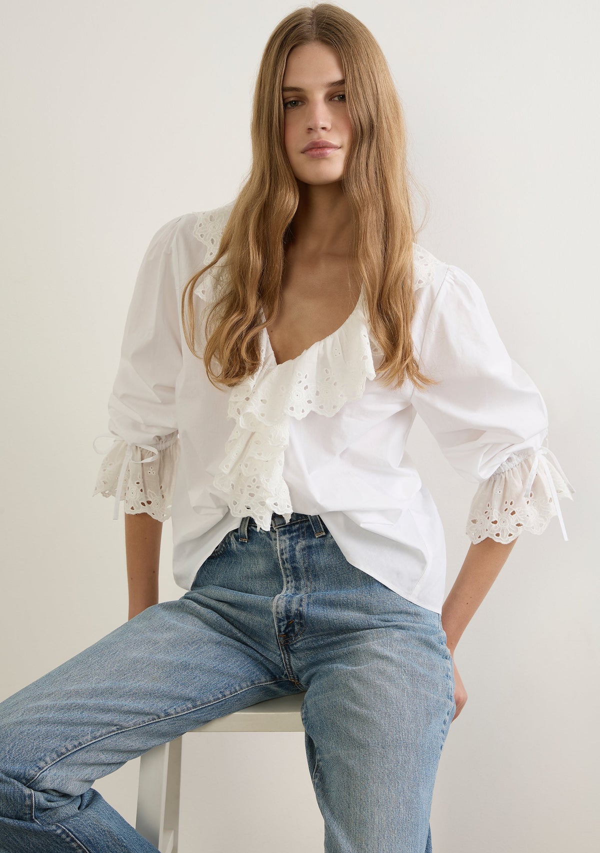 Verity - Blusa Puños Fruncidos con Lazos