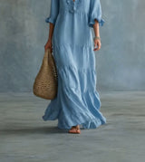 Anita - Vestido Maxi Boho Azul Cielo con Escote en V y Volantes